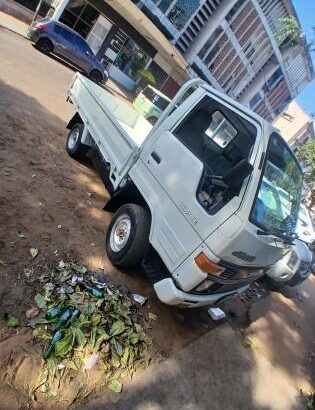 TOYOTA | HIACE | 2L | 4WD | RECÉM-IMPORTADA 🎁