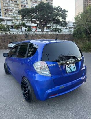 Honda Fit Hybrid 2012