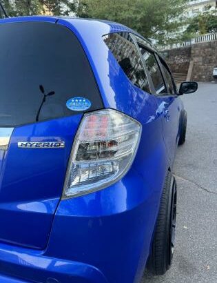 Honda Fit Hybrid 2012