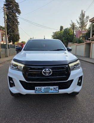 Toyota Hilux GD6 DAKAR 2020 Recém importado