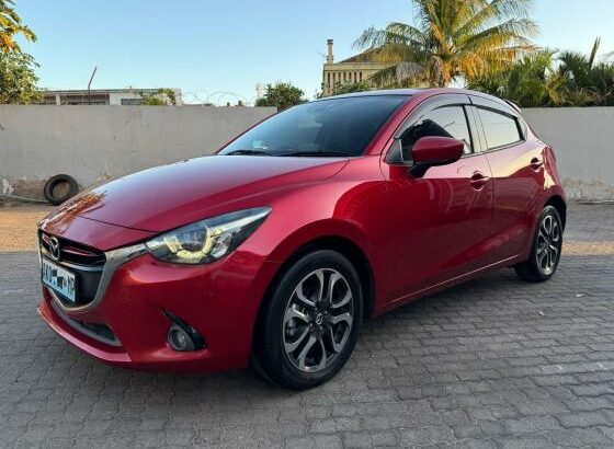 Mazda | Demio | 2015 | Recém-importado 🎁