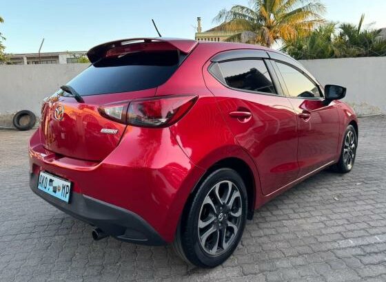 Mazda | Demio | 2015 | Recém-importado 🎁