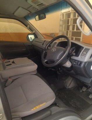 TOYOTA | HIACE QUANTUM | 2009 | 15 LUGARES