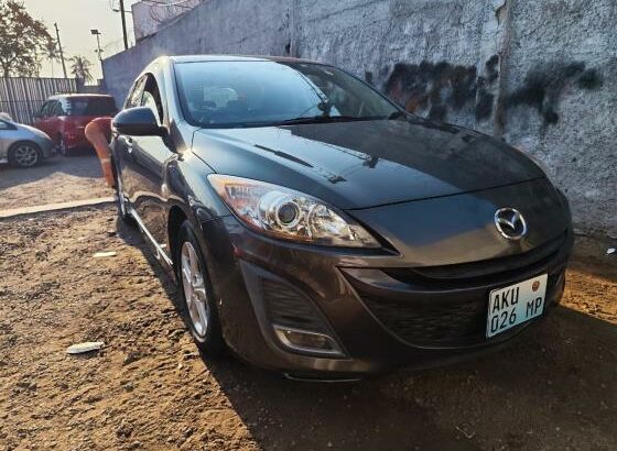 Mazda Axela Sport 2010 Novas do parque