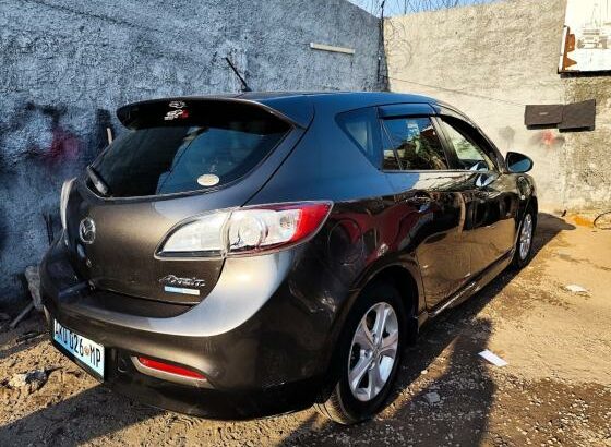 Mazda Axela Sport 2010 Novas do parque