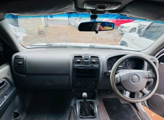 Isuzu | Go Big KB300 | 2010 | Diesel | 3.0 | Diff-lock