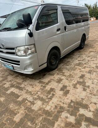 Toyota Hiace Quantum 2013 Recém Chegado Novinho