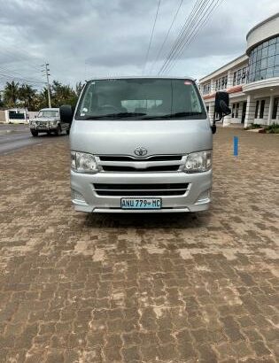 Toyota Hiace Quantum 2013 Recém Chegado Novinho