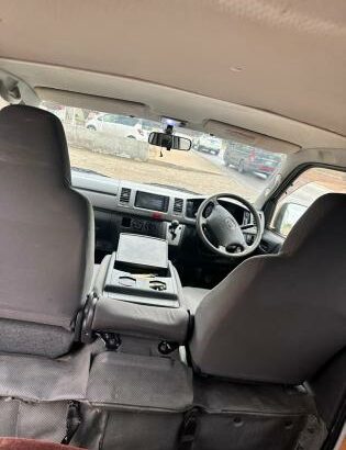 Toyota Hiace Quantum 2013 Recém importado