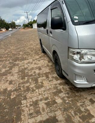 Toyota Hiace Quantum 2013 Recém Chegado Novinho