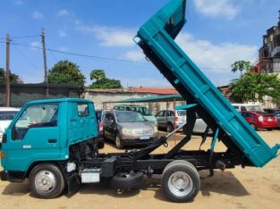 Toyota | Dyna 200 | 2000kg | Recém-importada 🎁