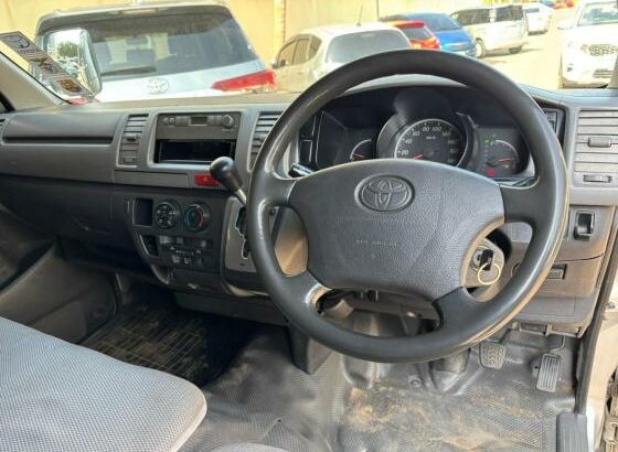 Toyota Hiace Quantum 2009