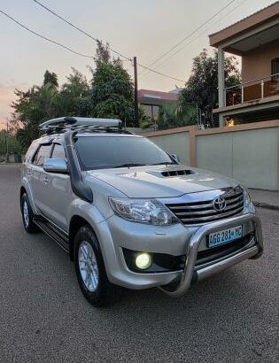 TOYOTA | FORTUNER | 2015 | AUTOMÁTICO | 4×4
