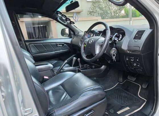 TOYOTA | FORTUNER | 2015 | AUTOMÁTICO | 4×4