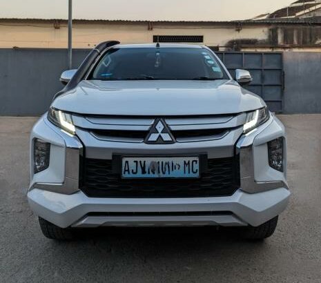 Mistubisho Triton 2020 Comprado no Agente