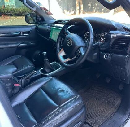 TOYOTA | HILUX GD-6 | 2021 | MANUAL | 4×4 🎁