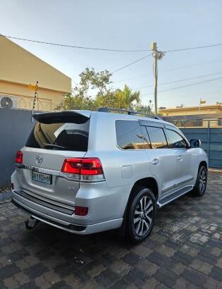 Toyota | Land Cruiser VX | 2012 | Diesel | Recém-importada 🎁