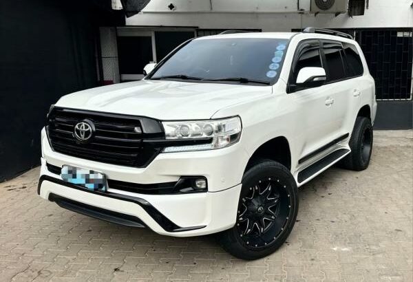 Toyota Land Cruiser V8 Facelift 2018