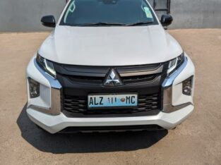 Mitsubishi Triton 2022
