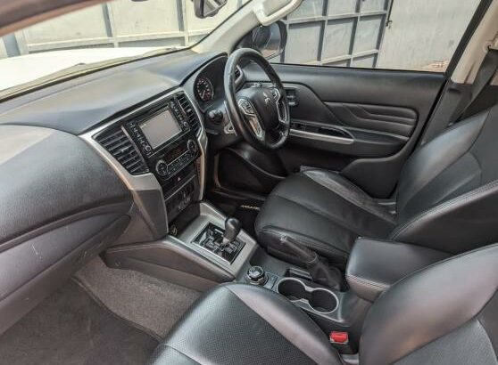 Mitsubishi Triton 2022