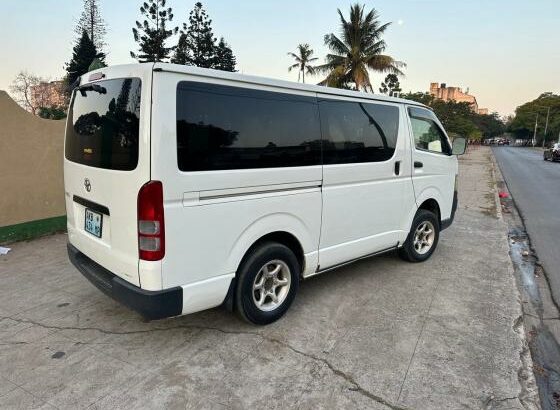 Toyota | Hiace Quantum | 2009 | Recém-importado