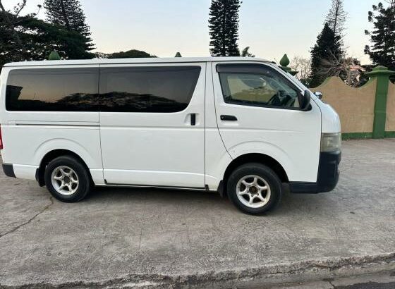 Toyota | Hiace Quantum | 2009 | Recém-importado