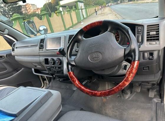 Toyota | Hiace Quantum | 2009 | Recém-importado