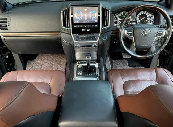 Toyota | Land Cruiser ZX | 2017 | Recém-importada