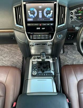 Toyota | Land Cruiser ZX | 2017 | Recém-importada