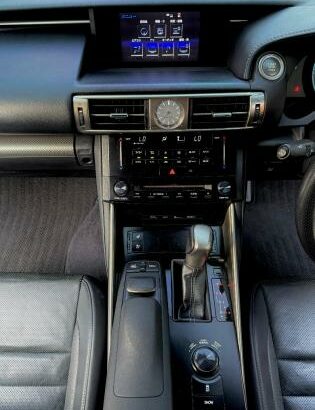 Lexus | IS250 F SPORT | 2014 | Recém-importado