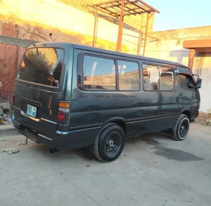 Toyota | Hiace GL | Manual | 3L | 15 Lugares 🚌