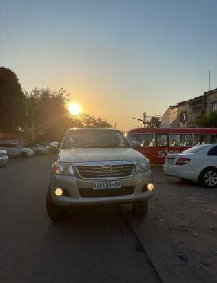 Toyota | Hilux D-4D | 2014 | 4×4 | Cabine simples 🛻