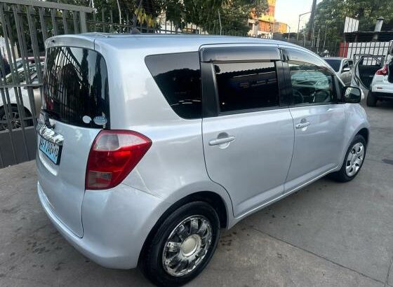 Toyota | Ractis | Automático | 1.3 🚘 🎁