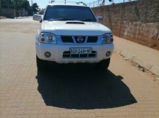 Nissan | Hardbody NP300 | 2019 | Manual | 4×4