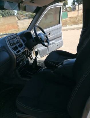 Nissan | Hardbody NP300 | 2019 | Manual | 4×4