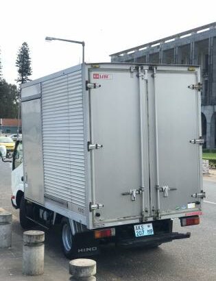 Toyota | Hino Dutro com contentor | Recém-importada 🎁