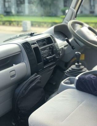 Toyota | Hino Dutro com contentor | Recém-importada 🎁