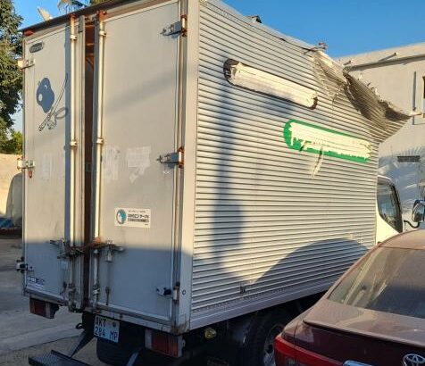 Toyota | Hino Dutro | Com contentor | Recém-importada