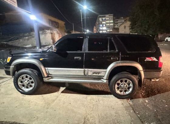 Toyota | Hilux Surf | Automática | 2.7 | Gasolina | 4×4