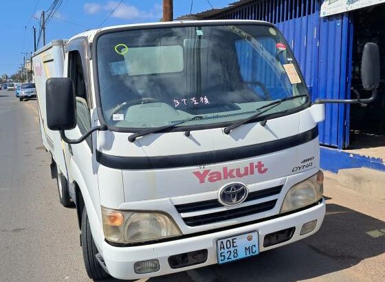 Toyota | Dyna | Com frigorífico | Recém-importada