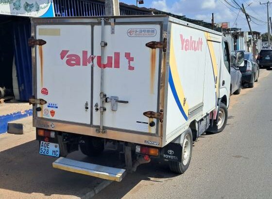 Toyota | Dyna | Com frigorífico | Recém-importada