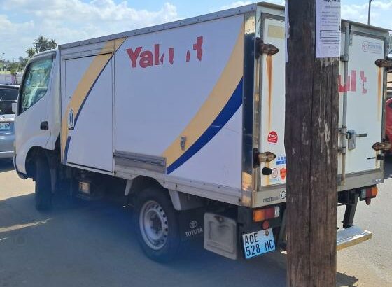 Toyota | Dyna | Com frigorífico | Recém-importada