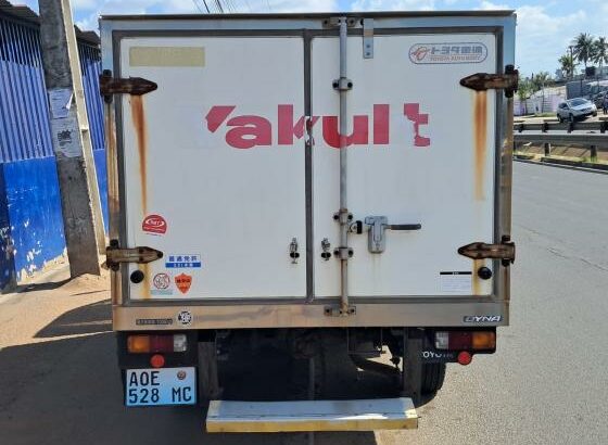 Toyota | Dyna | Com frigorífico | Recém-importada