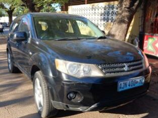 Mitsubishi | Outlander | Automático | 2.4 | 4WD 🎁