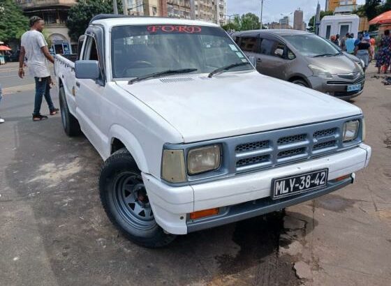 Ford | Courier | Manual | Cabine simples | 2.0 | 4×4