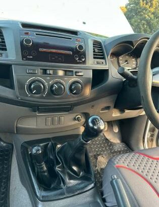 Toyota | Hilux D-4D | 2014 | Cabine simples | 4×4