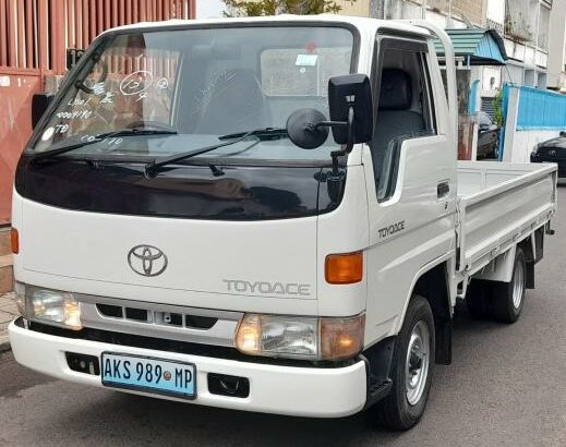 Toyota | Toyoace | 3L | 1500kg | Recém-importada