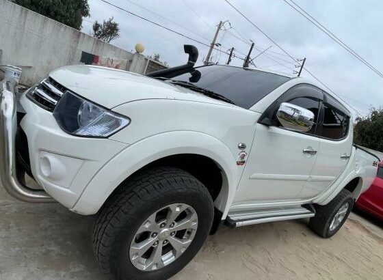Mitsubishi | Triton L200 | 2014 | Manual | 2.5 | 4×4