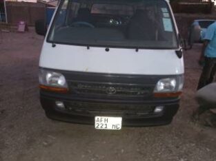 Toyota | Hiace GL | 3L | Manual | 15 Lugares 🚌