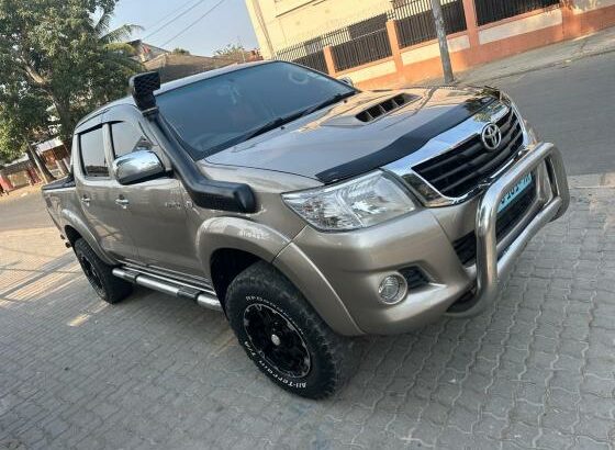 Toyota | Hilux D-4D | 2010 | Manual | 3.0 | Difflocker